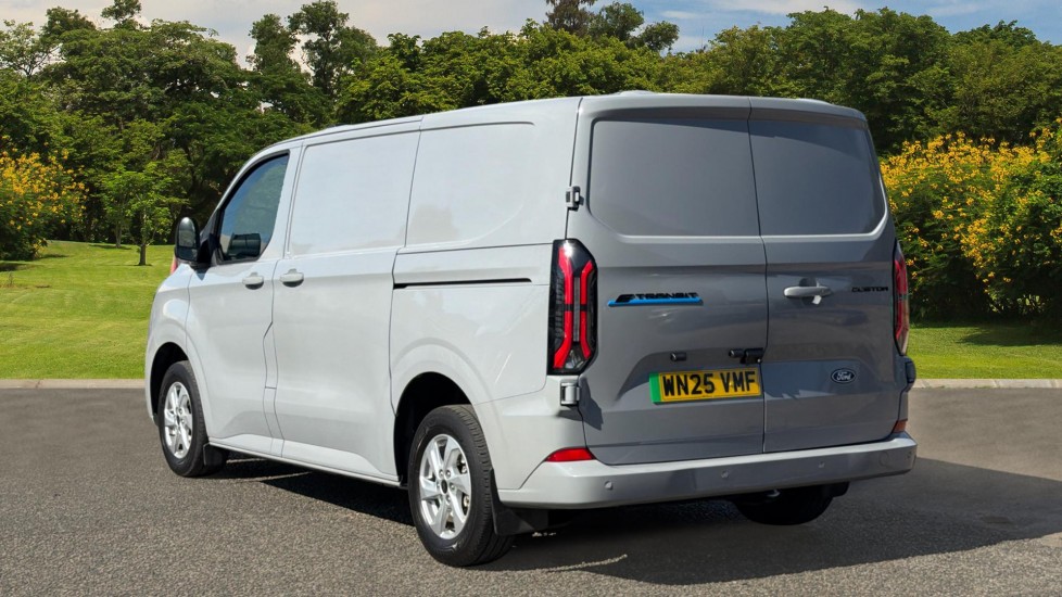 Ford Transit Custom E-320 L1 Rwd 100kW 65kWh H1 Van Limited Auto - Image 2