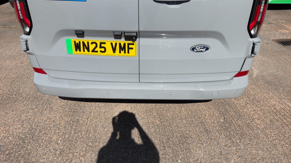 Ford Transit Custom E-320 L1 Rwd 100kW 65kWh H1 Van Limited Auto - Image 43