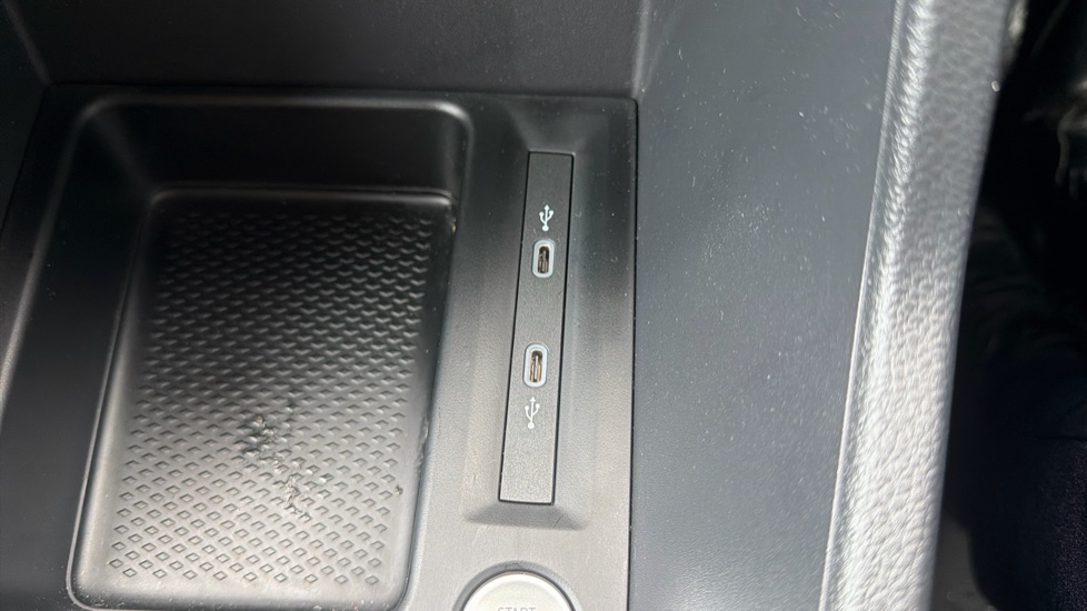 Ford Transit Connect 250 L2 Petrol 1.5 EcoBoost PHEV 150 Trend Van Auto - Image 22