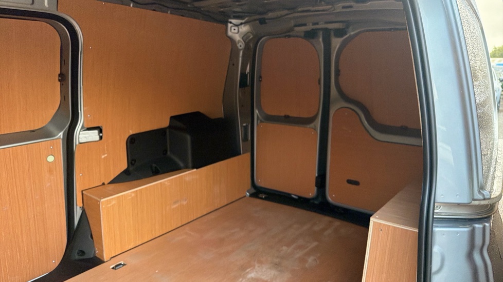 Ford Transit Connect 250 L2 Petrol 1.5 EcoBoost PHEV 150 Trend Van Auto - Image 44