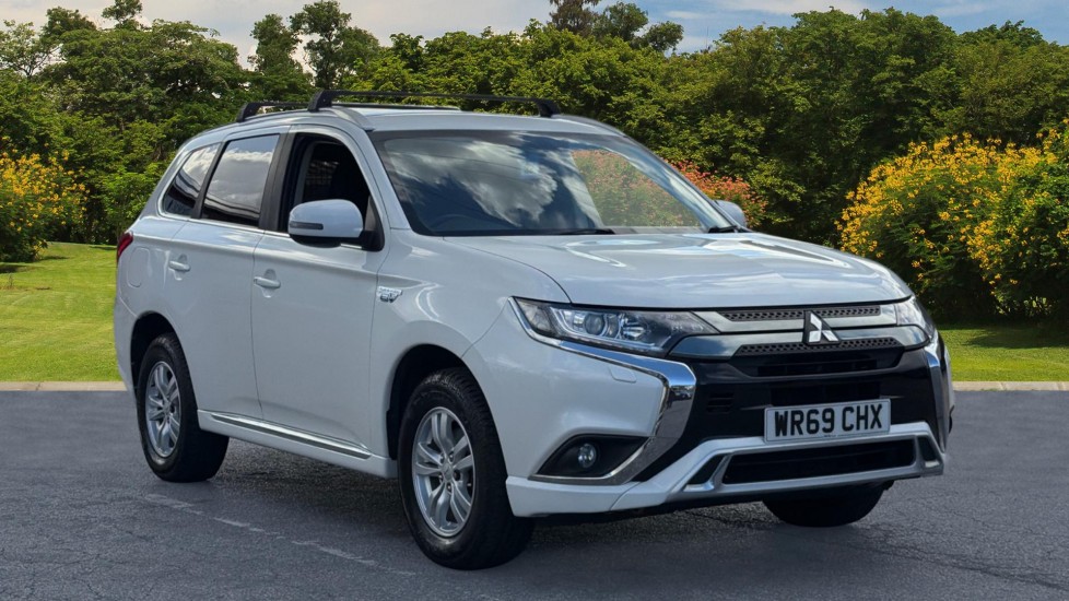 Mitsubishi Outlander Petrol 2.4 PHEV Reflex Commercial Auto Estate - Image 1