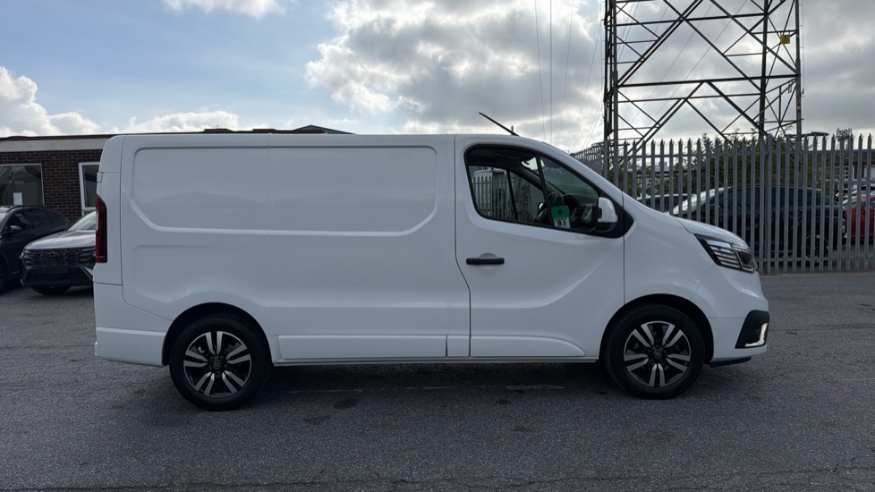 Renault Trafic Swb Diesel SL28 Blue dCi 150 Sport+ Van - Image 9