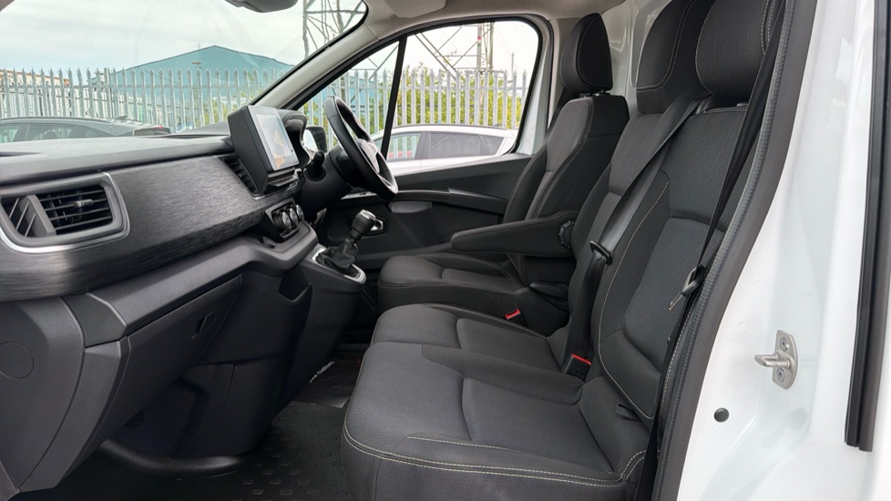 Renault Trafic Lwb Diesel LL30 Blue dCi 150 Extra [Safety] Van - Image 13