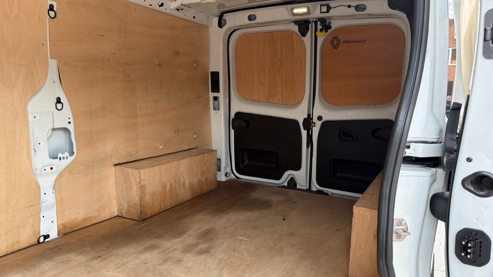 Renault Trafic Lwb Diesel LL30 Blue dCi 150 Extra [Safety] Van - Image 14