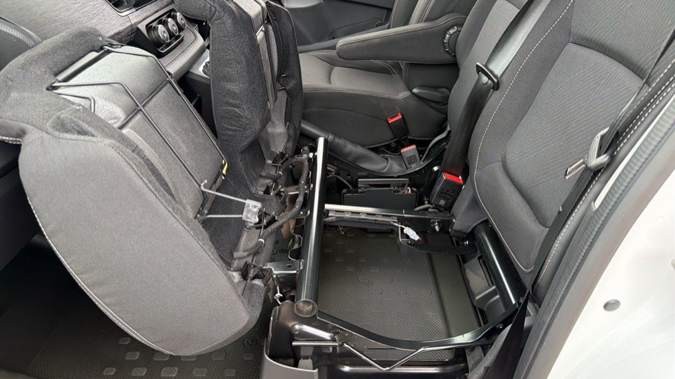 Renault Trafic Lwb Diesel LL30 Blue dCi 150 Extra [Safety] Van - Image 41