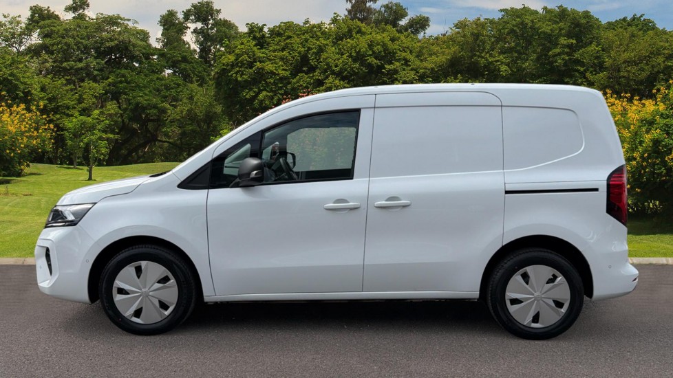 Nissan Townstar L1 Electric 90kW Tekna Van Auto 45kWh - Image 4