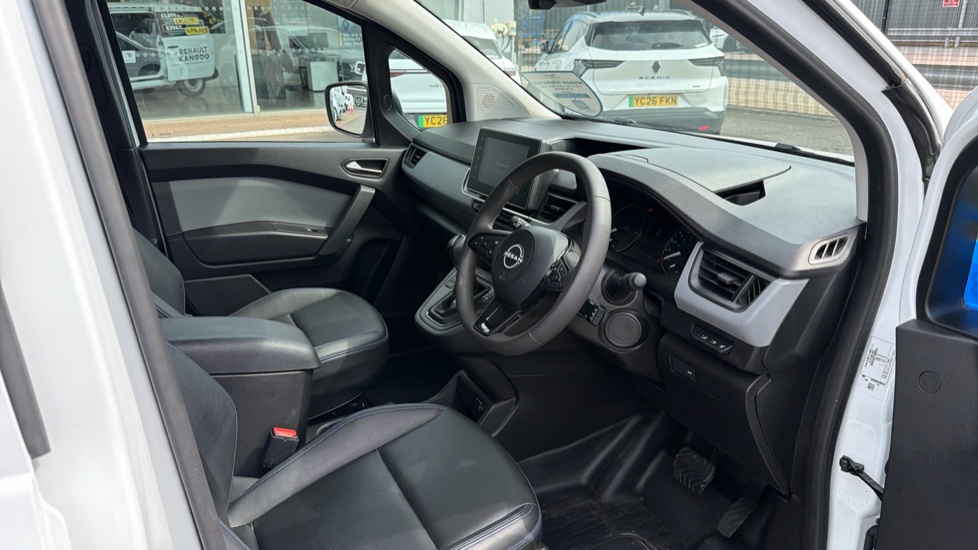 Nissan Townstar L1 Electric 90kW Tekna Van Auto 45kWh - Image 6