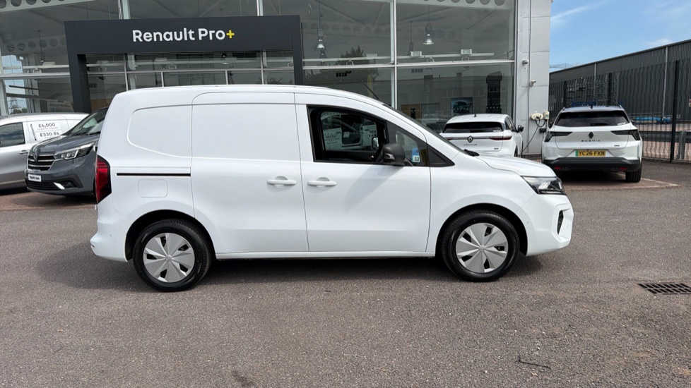 Nissan Townstar L1 Electric 90kW Tekna Van Auto 45kWh - Image 9
