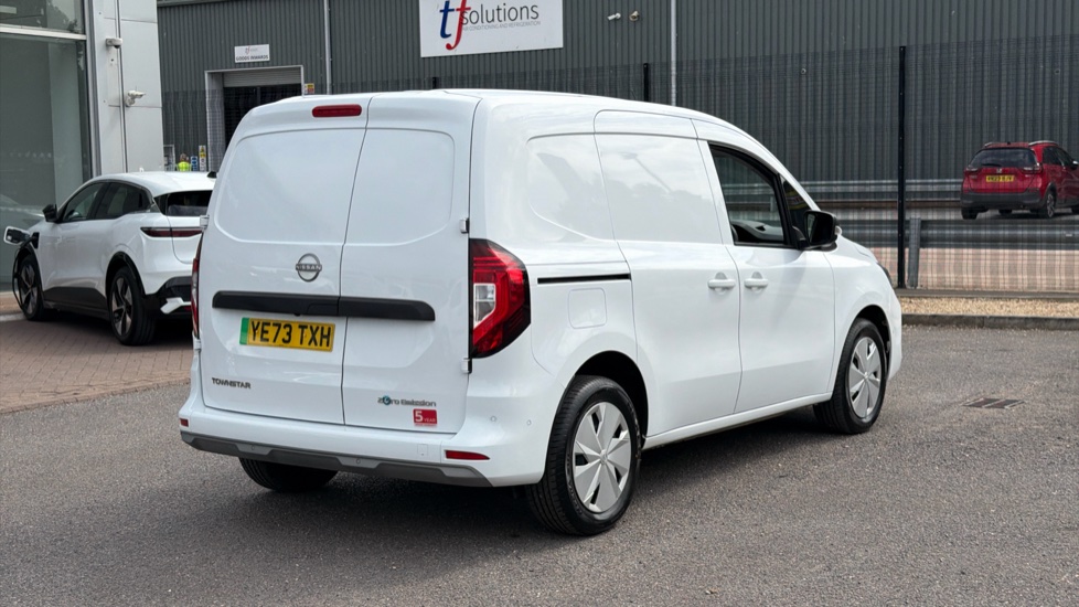 Nissan Townstar L1 Electric 90kW Tekna Van Auto 45kWh - Image 10