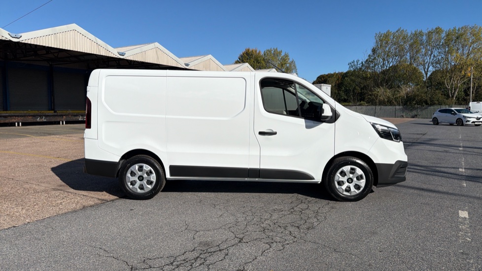 Renault Trafic Swb Diesel SL30 Blue dCi 130 Advance [Safety] Van - Image 9