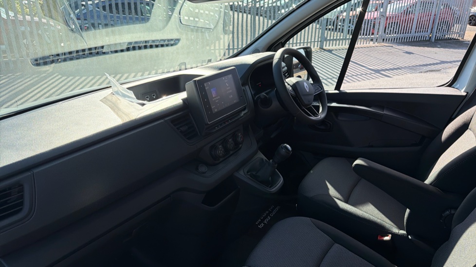 Renault Trafic Swb Diesel SL30 Blue dCi 130 Advance [Safety] Van - Image 25