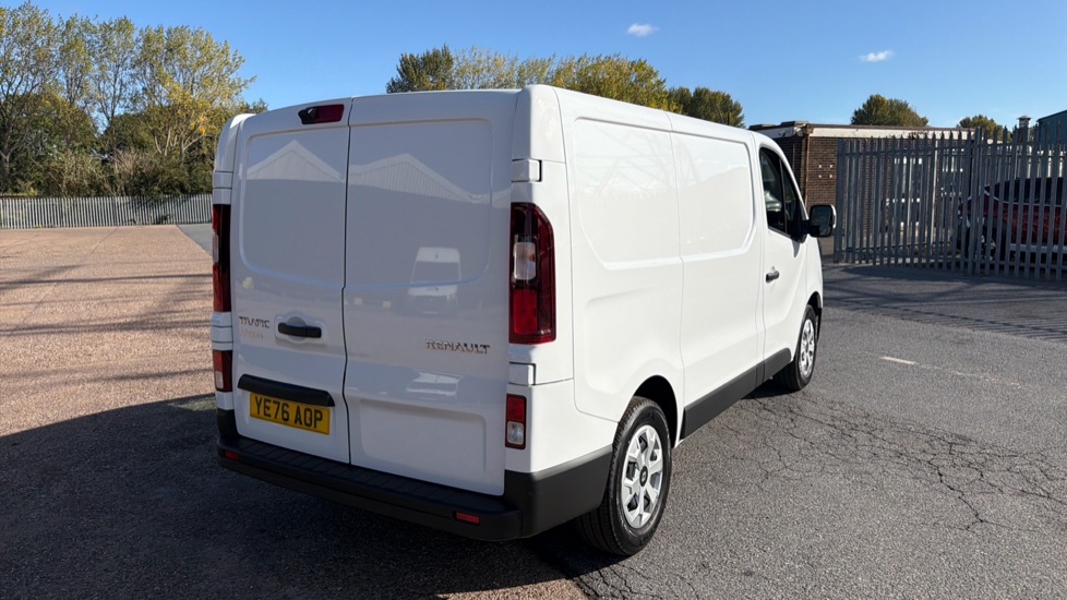 Renault Trafic Swb Diesel SL30 Blue dCi 130 Advance [Safety] Van - Image 39