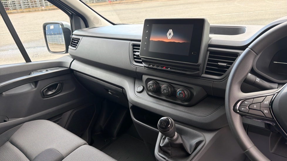 Renault Trafic Swb Diesel SL30 Blue dCi 130 Advance [Safety] Van - Image 15