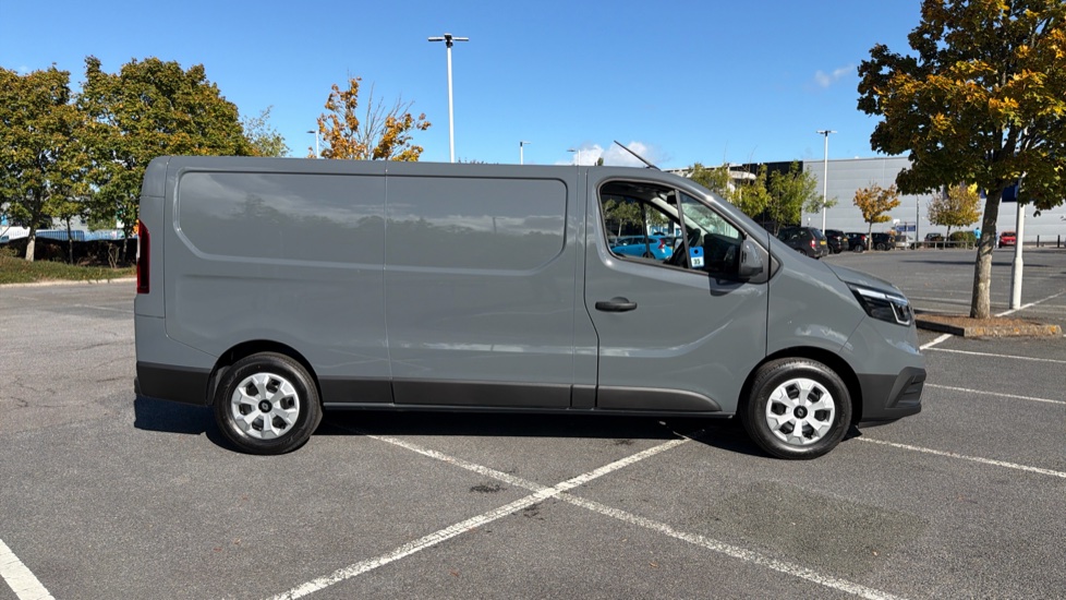 Renault Trafic Lwb Diesel LL30 Blue dCi 130 Advance [Safety] Van - Image 9
