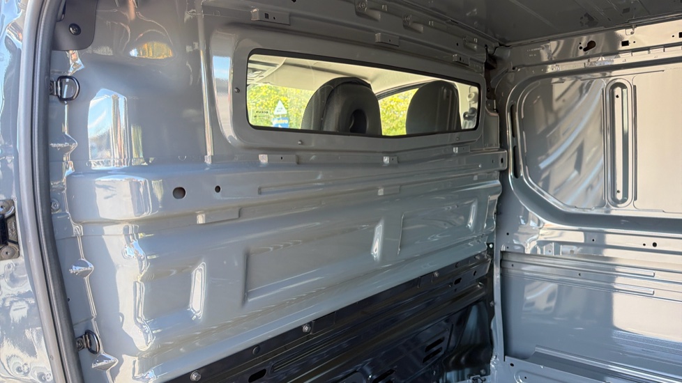 Renault Trafic Lwb Diesel LL30 Blue dCi 130 Advance [Safety] Van - Image 18