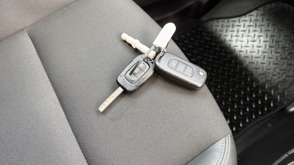 Renault Kangoo L1 Diesel ML19 Blue dCi 95 Start Van - Image 20