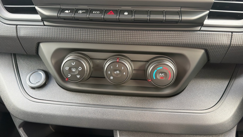Renault Trafic Lwb Diesel LL30 Blue dCi 150 Advance [Safety] Van EAG9 - Image 30