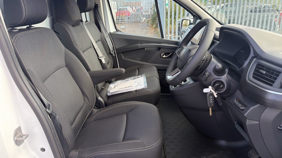 Renault Trafic Lwb Diesel LL30 Blue dCi 150 Extra [Safety] Van EAG9 - Image 6