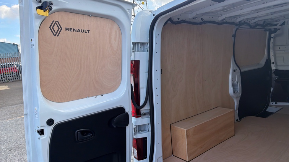 Renault Trafic Lwb Diesel LL30 Blue dCi 150 Extra [Safety] Van EAG9 - Image 21