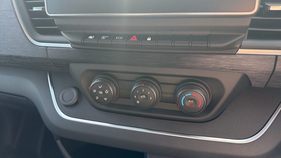 Renault Trafic Lwb Diesel LL30 Blue dCi 150 Extra [Safety] Van EAG9 - Image 37