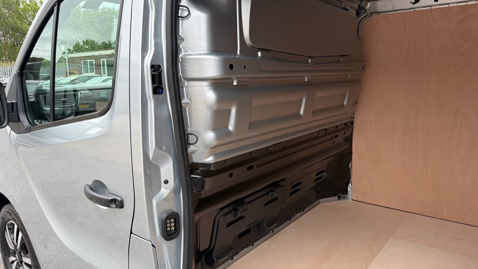 Renault Trafic Lwb Diesel LL30 Blue dCi 150 Extra Sport [Safety] Van - Image 18