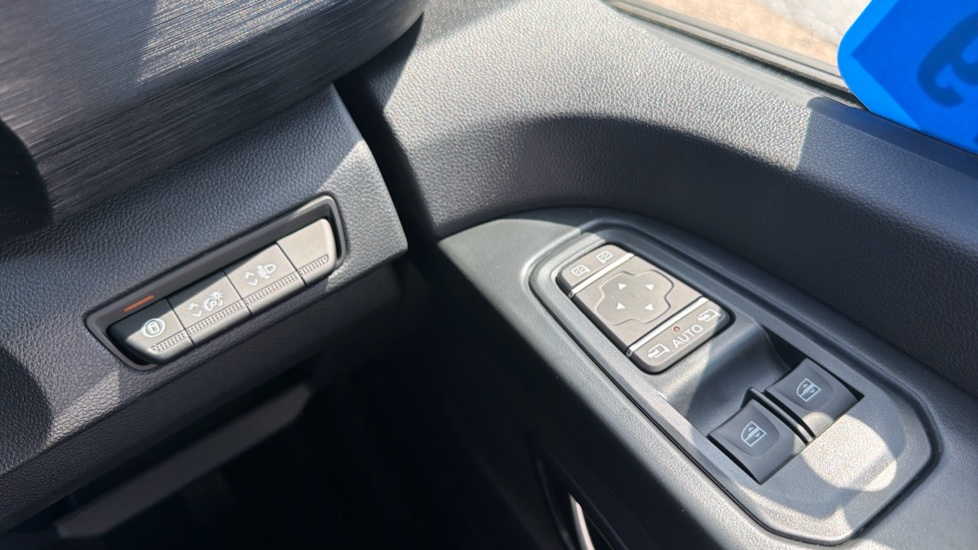 Renault Trafic Lwb Diesel LL30 Blue dCi 150 Extra Sport [Safety] Van - Image 31