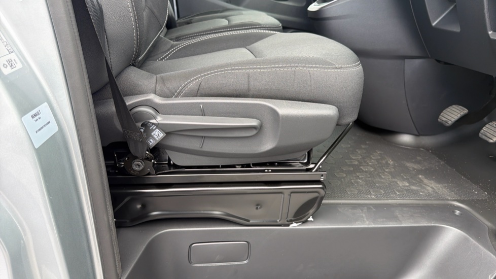 Renault Trafic Lwb Diesel LL30 Blue dCi 150 Extra Sport [Safety] Van - Image 35