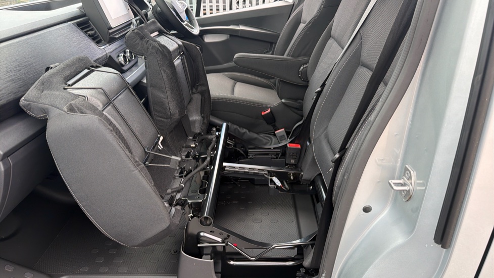 Renault Trafic Lwb Diesel LL30 Blue dCi 150 Extra Sport [Safety] Van - Image 40