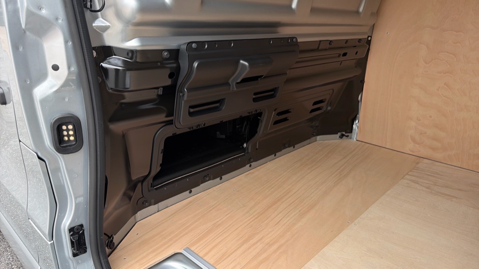 Renault Trafic Lwb Diesel LL30 Blue dCi 150 Extra Sport [Safety] Van - Image 41