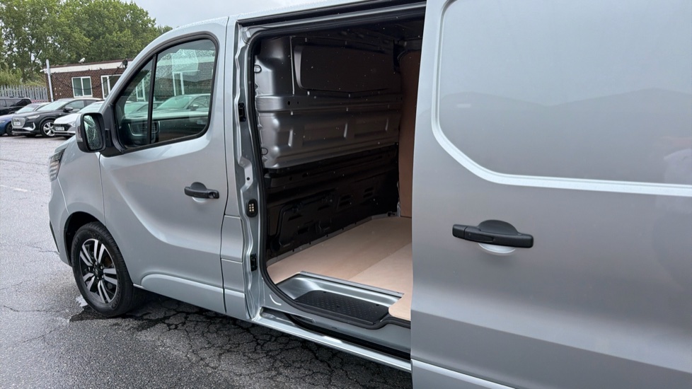 Renault Trafic Lwb Diesel LL30 Blue dCi 150 Extra Sport [Safety] Van - Image 5