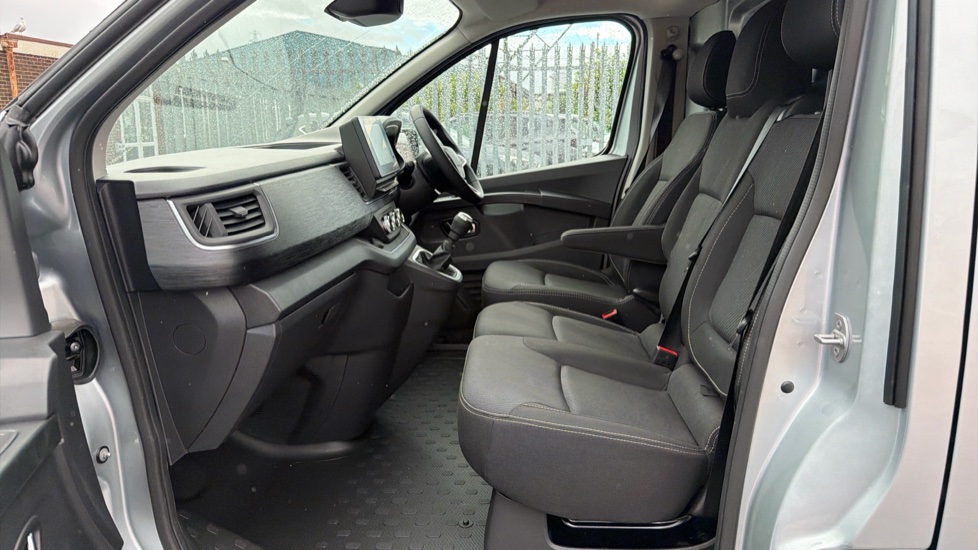 Renault Trafic Lwb Diesel LL30 Blue dCi 150 Extra Sport [Safety] Van - Image 13