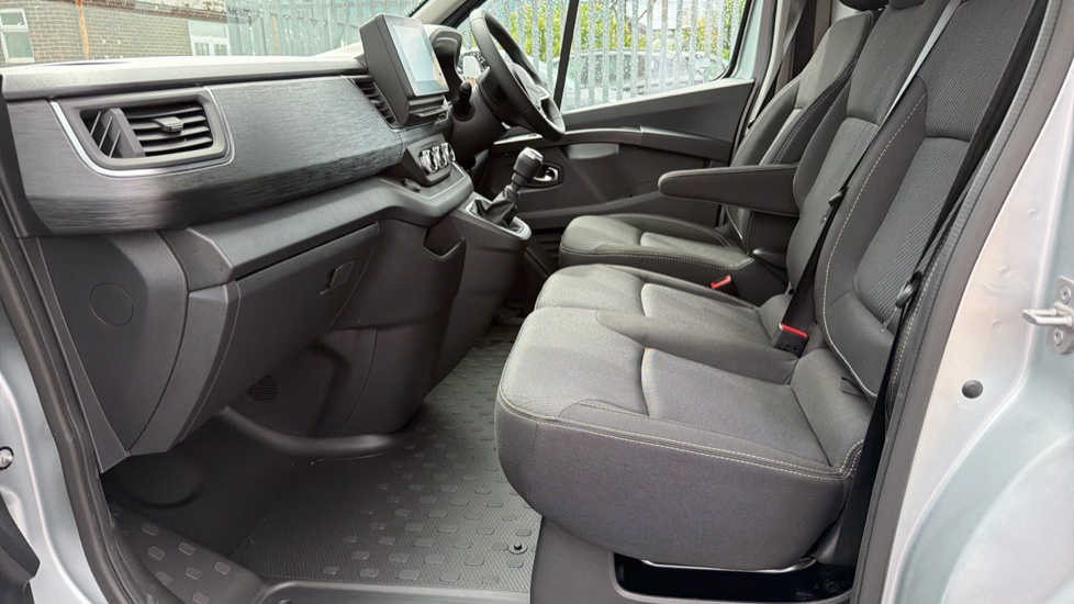 Renault Trafic Lwb Diesel LL30 Blue dCi 150 Extra Sport [Safety] Van - Image 13