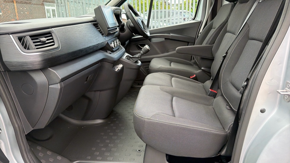 Renault Trafic Lwb Diesel LL30 Blue dCi 150 Extra Sport [Safety] Van - Image 13