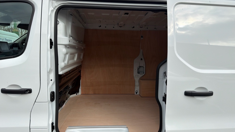 Renault Trafic Swb Diesel SL30 Blue dCi 150 Advance [Safety] Van EAG9 - Image 5