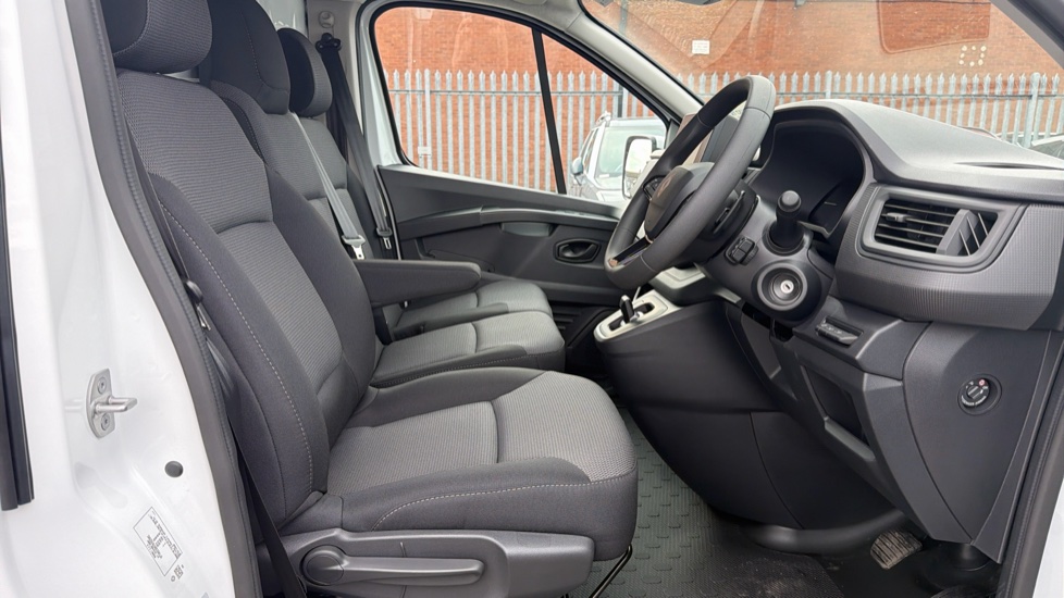Renault Trafic Swb Diesel SL30 Blue dCi 150 Advance [Safety] Van EAG9 - Image 6