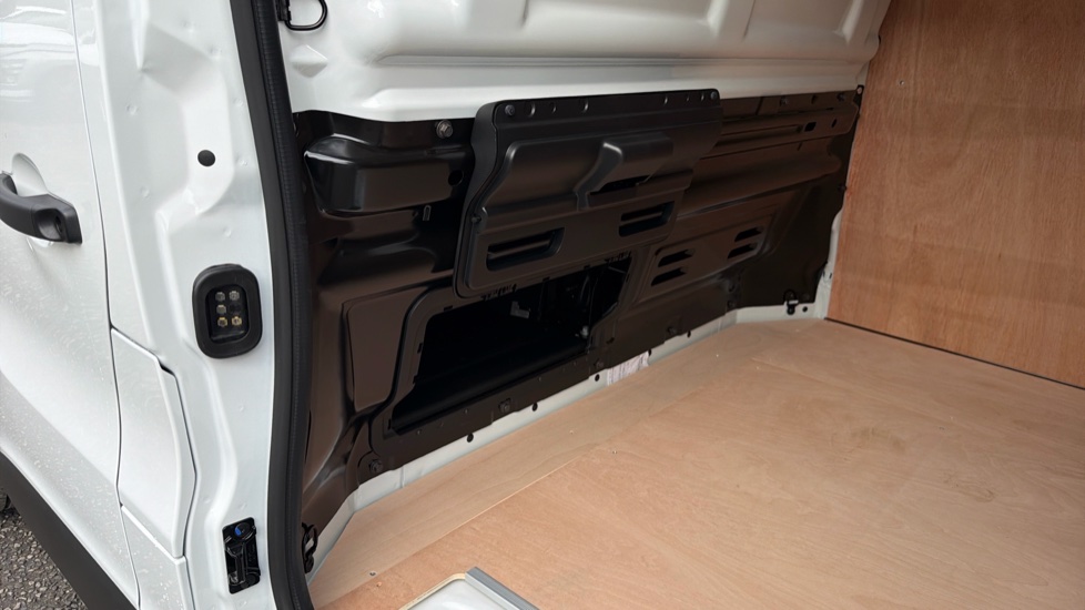 Renault Trafic Swb Diesel SL30 Blue dCi 150 Advance [Safety] Van EAG9 - Image 39