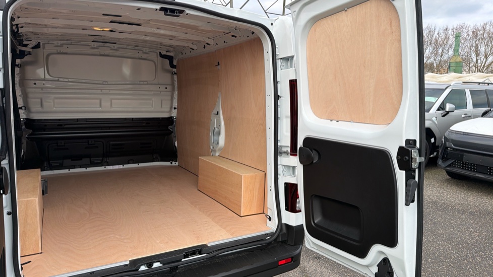 Renault Trafic Swb Diesel SL30 Blue dCi 150 Advance [Safety] Van EAG9 - Image 45