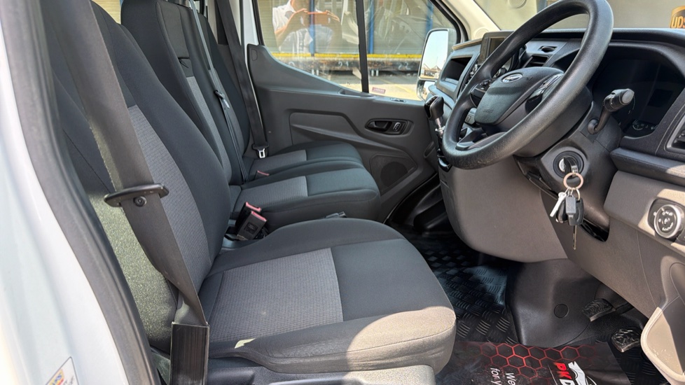 Ford Transit 350 L3 Diesel Rwd 2.0 EcoBlue 130ps Double Cab Tipper [1 Way] - Image 6