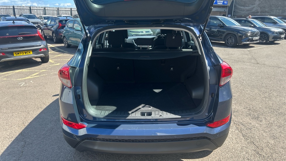 Hyundai TUCSON 1.6 GDi Blue Drive SE Nav 5dr 2WD Petrol Estate - Image 4