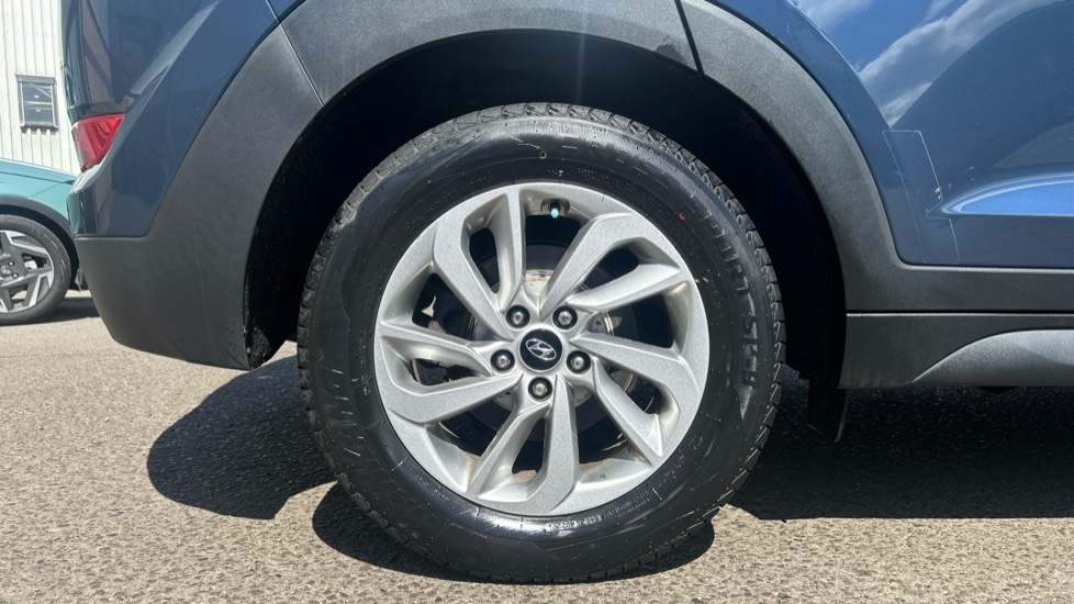 Hyundai TUCSON 1.6 GDi Blue Drive SE Nav 5dr 2WD Petrol Estate - Image 7