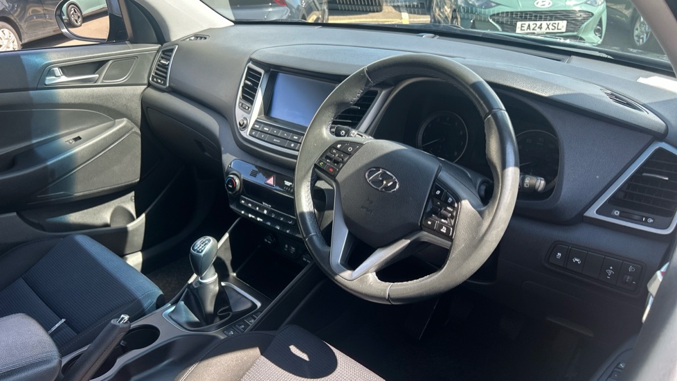 Hyundai TUCSON 1.6 GDi Blue Drive SE Nav 5dr 2WD Petrol Estate - Image 11