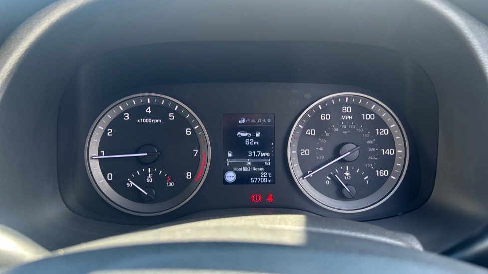 Hyundai TUCSON 1.6 GDi Blue Drive SE Nav 5dr 2WD Petrol Estate - Image 18