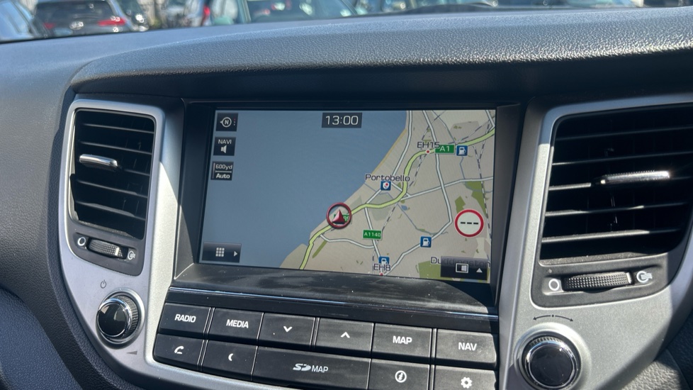 Hyundai TUCSON 1.6 GDi Blue Drive SE Nav 5dr 2WD Petrol Estate - Image 21