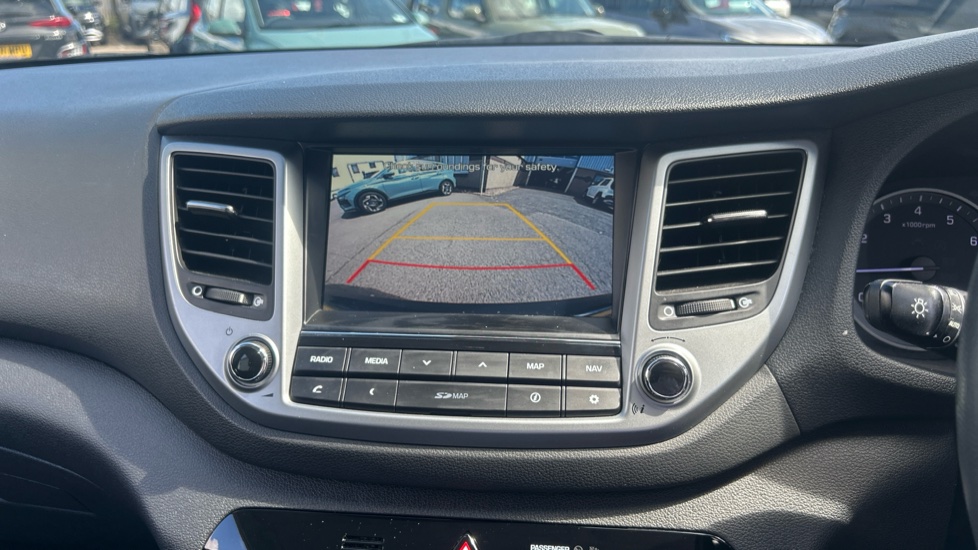 Hyundai TUCSON 1.6 GDi Blue Drive SE Nav 5dr 2WD Petrol Estate - Image 30