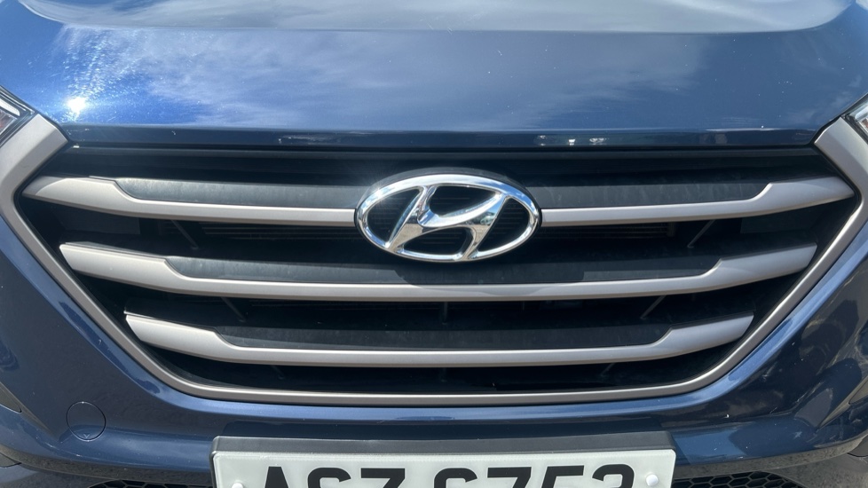 Hyundai TUCSON 1.6 GDi Blue Drive SE Nav 5dr 2WD Petrol Estate - Image 37