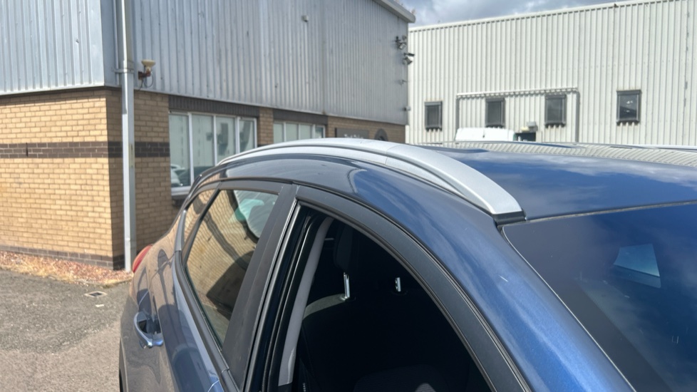 Hyundai TUCSON 1.6 GDi Blue Drive SE Nav 5dr 2WD Petrol Estate - Image 39