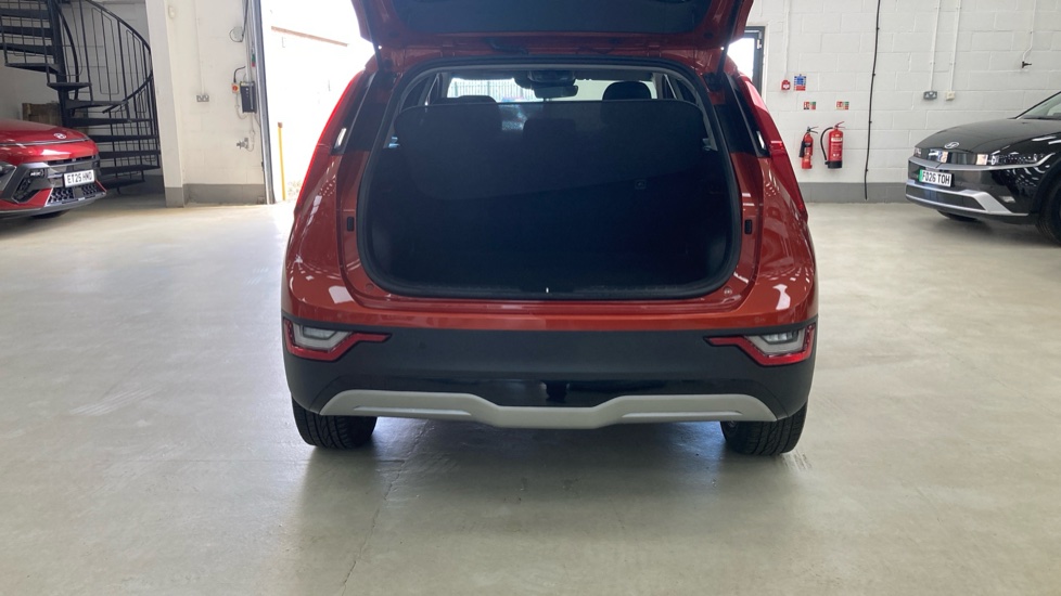 Kia Niro 150kW 2 64kWh 5dr Auto Electric Estate - Image 4