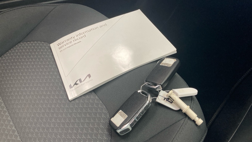 Kia Niro 150kW 2 64kWh 5dr Auto Electric Estate - Image 19