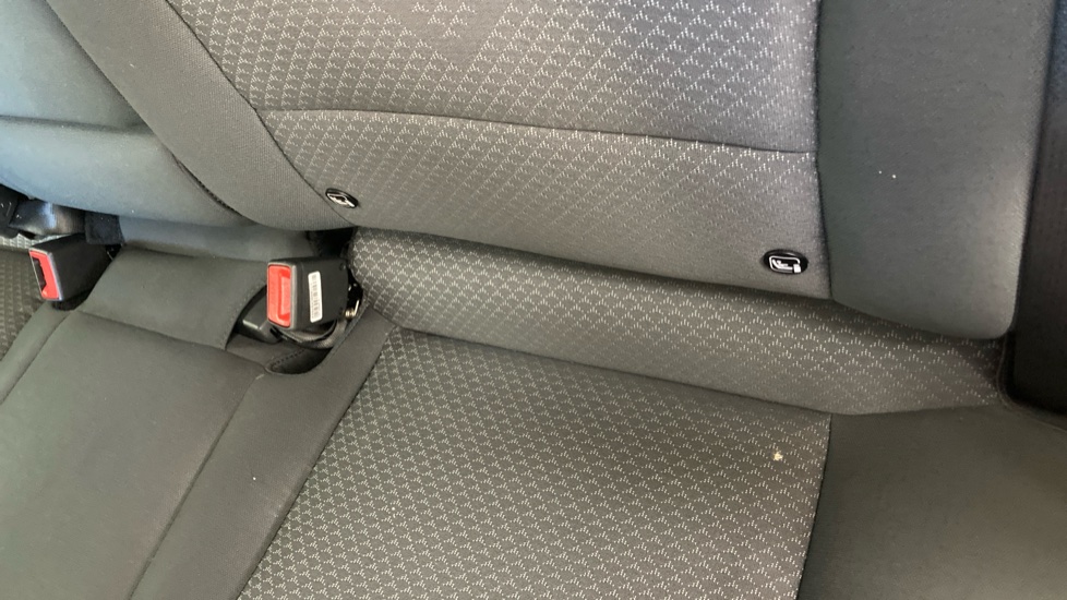 Kia Niro 150kW 2 64kWh 5dr Auto Electric Estate - Image 37