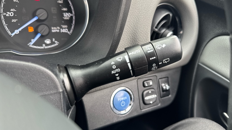 Toyota Yaris 1.5 Hybrid Icon Tech 5dr CVT Hybrid Hatchback - Image 23